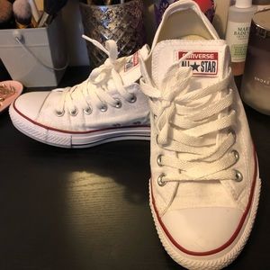 White Converse All Star Chuck Taylor size 9